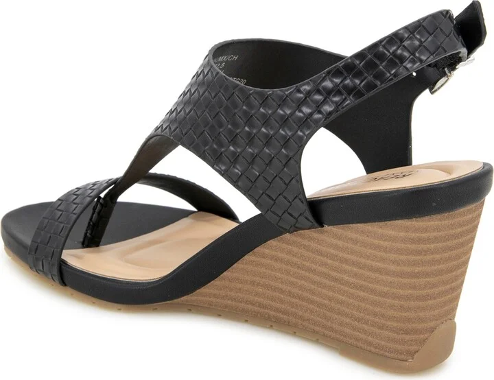 Kenneth Cole Reaction Women's Greatly Thong Almond Toe Wedge Sandals - Image 11