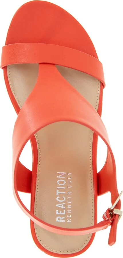 Kenneth Cole Reaction Women's Greatly Thong Sandals - Image 8