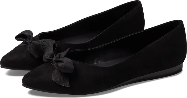 Kenneth Cole REACTION Women's Lily Bow Flat