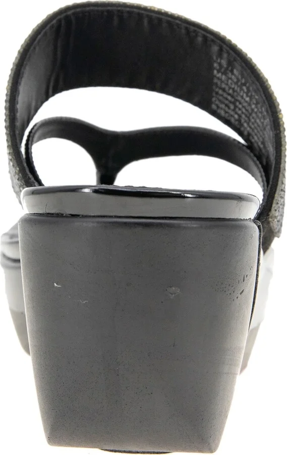Kenneth Cole Reaction Women's Pepea Cross Jewel Wedge Sandals - Image 7