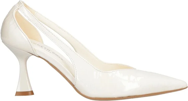 Kenneth Cole Woman Pumps - Image 3
