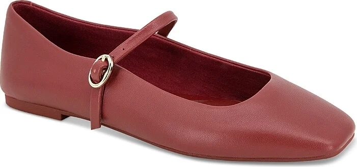 Kenneth Cole Women's Jasper Buckled Flats