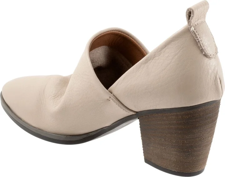 Kesia Block Heel Pump - Image 9