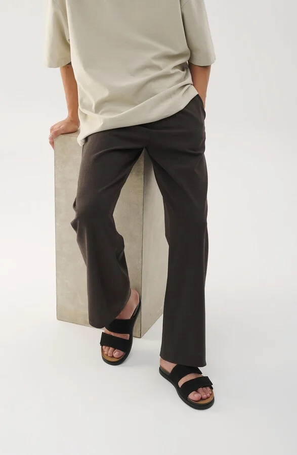 Kevin Leather Strap Slide Sandal - Image 8