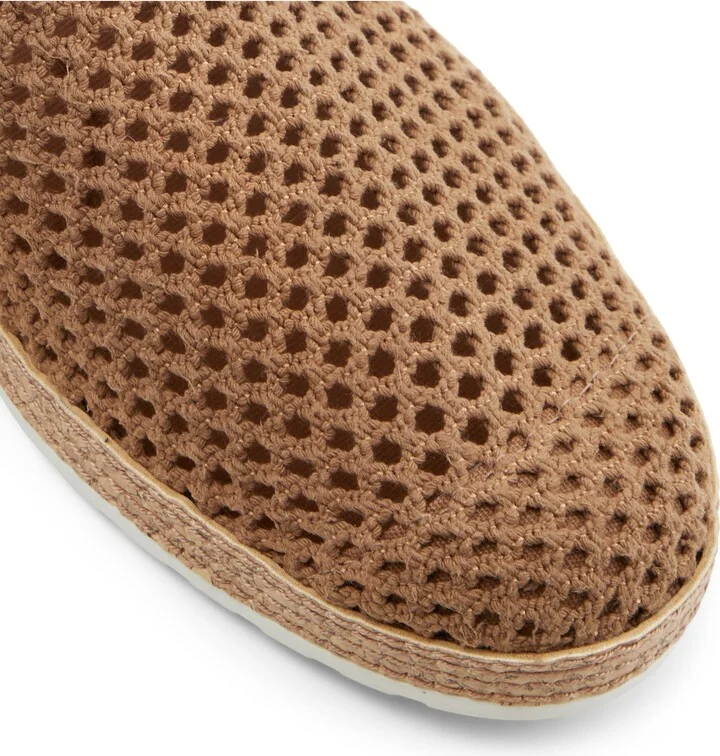 Kianou Crochet Slip-On - Image 5