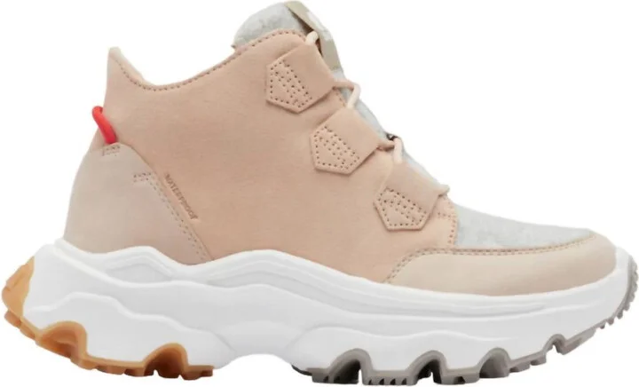 Kinetic Breakthru Caribou Sneaker In Nova Sand, Stone Green