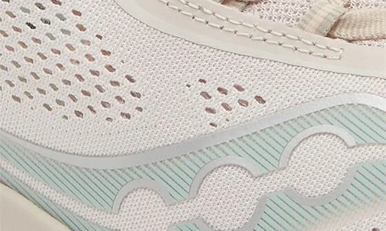 Kinvara 15 Running Shoe - Image 7
