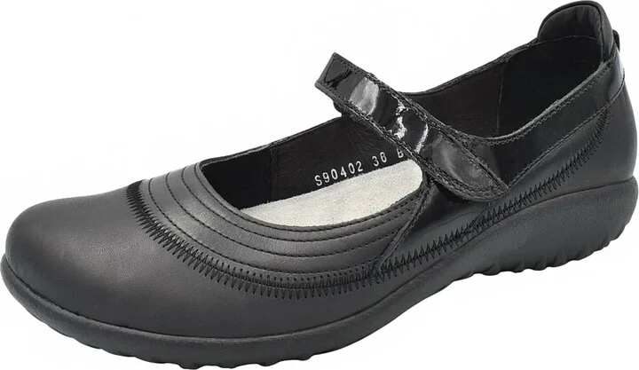 Kirei Mary Jane Shoes - Medium In Black