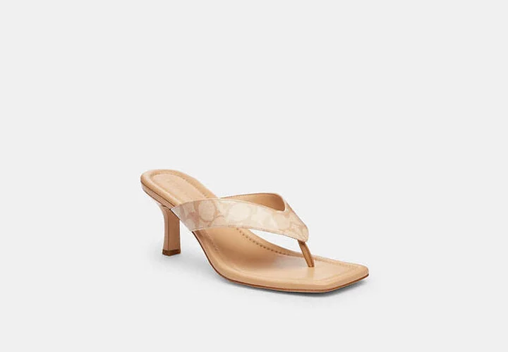 Kitten Heel In Signature Canvas