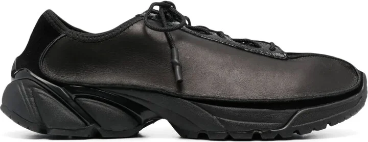 Klove low-top sneakers