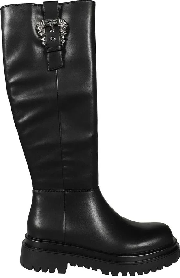 Knee-boots