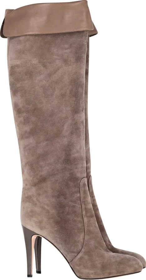Knee Boots in Brown Suede