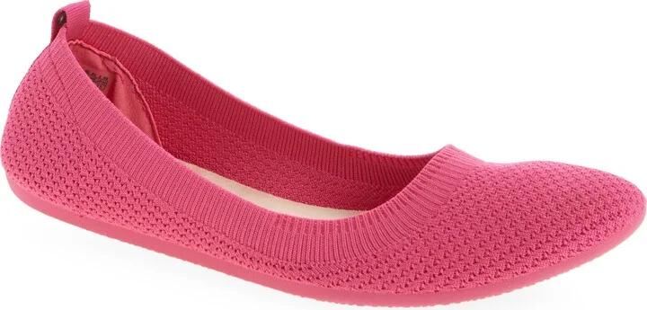 MAGENTA