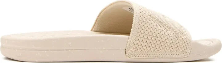 Knitted Logo Slides - Image 4