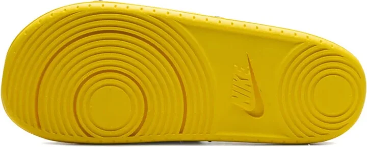 Kobe Offcourt "Lightning/Black" slides - Image 4