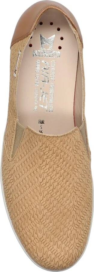 Korie Flat - Image 5