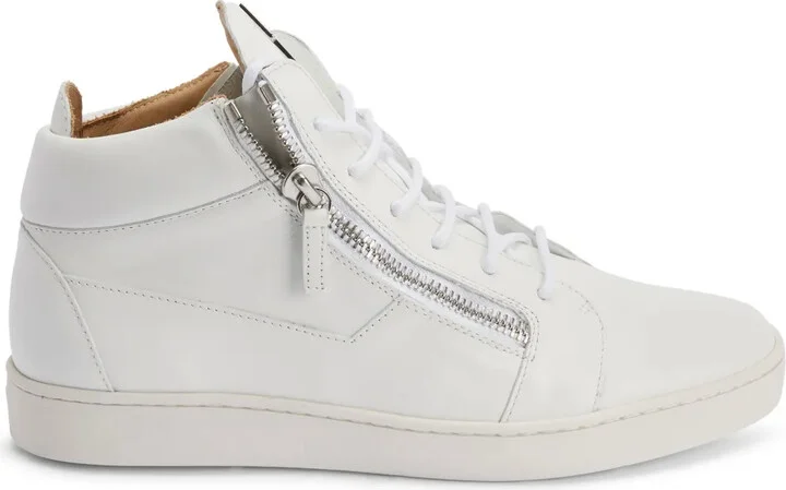 Kriss logo-plaque sneakers