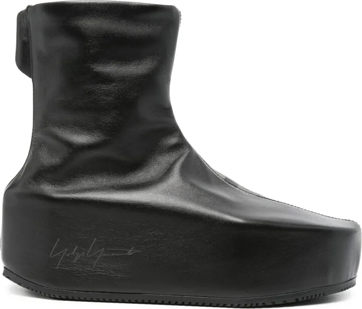 Kyasu boots