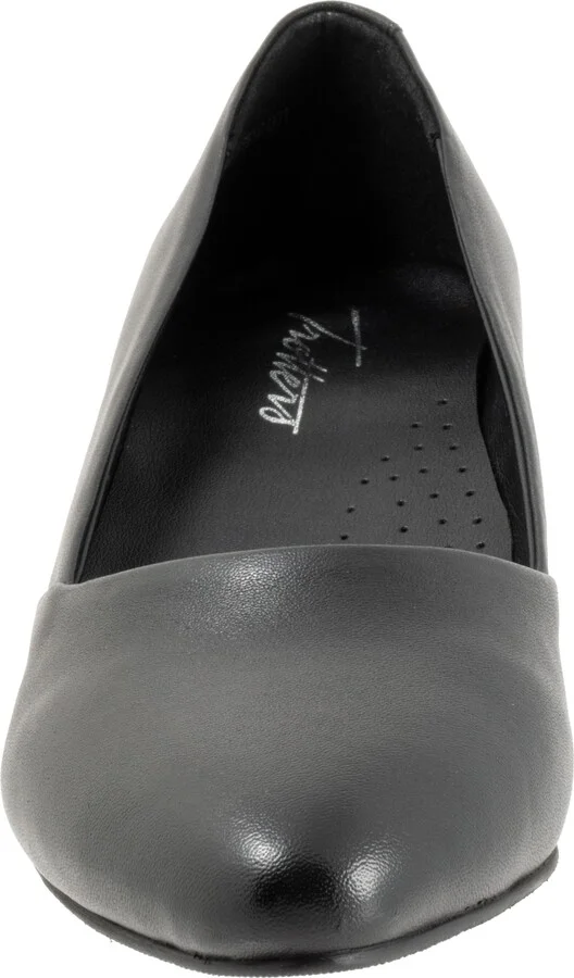 Kylie Kitten Heel Pump - Image 4