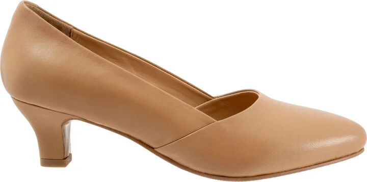 Kylie Kitten Heel Pump - Image 11