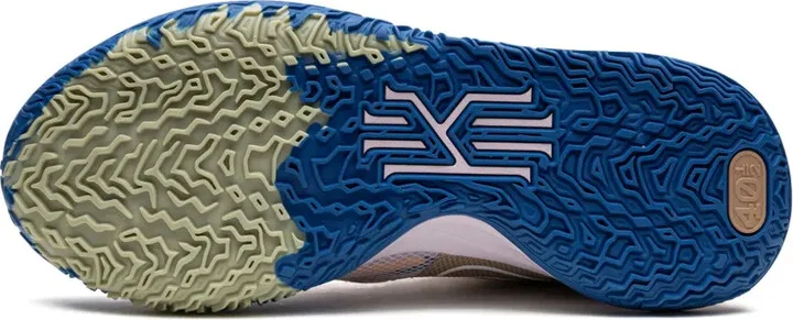 Kyrie 7 "1 World 1 People" sneakers - Image 4