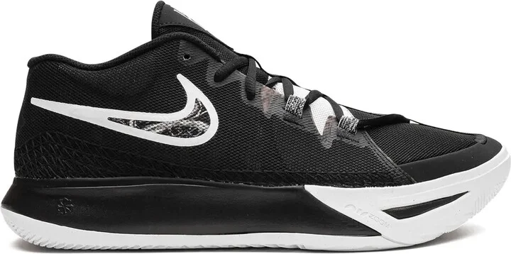 Kyrie Flytrap VI sneakers