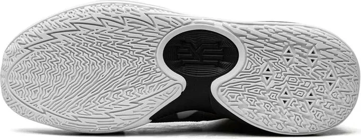 Kyrie Low 5 sneakers - Image 4