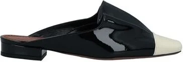 L' Autre Chose Woman Mules & Clogs