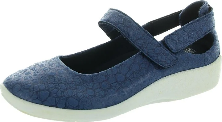 L51 Womens Printed Faux Suede Mary Janes