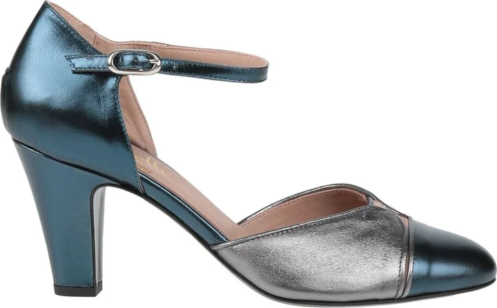 La Belle Woman Pumps - Image 3