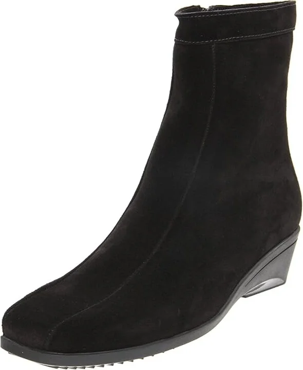 La Canadienne Elizabeth Women's Zip Boots Black Suede : 5 M (B) - Image 2