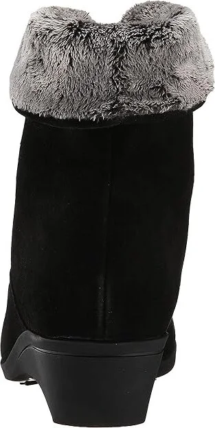 La Canadienne Evitta Women's Zip Boots Black Suede : 5 M (B) - Image 5