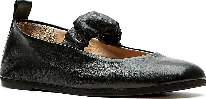 La Canadienne Women's Grey Mary Jane Flats