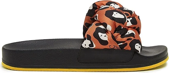 La DoubleJ Women's Treccia Slides