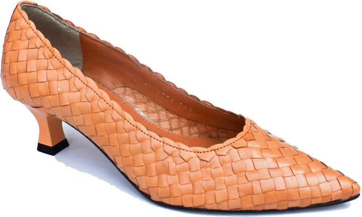 La Rose Carol Wooden Pumps - Image 2
