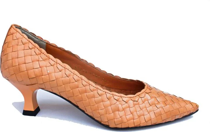 La Rose Carol Wooden Pumps