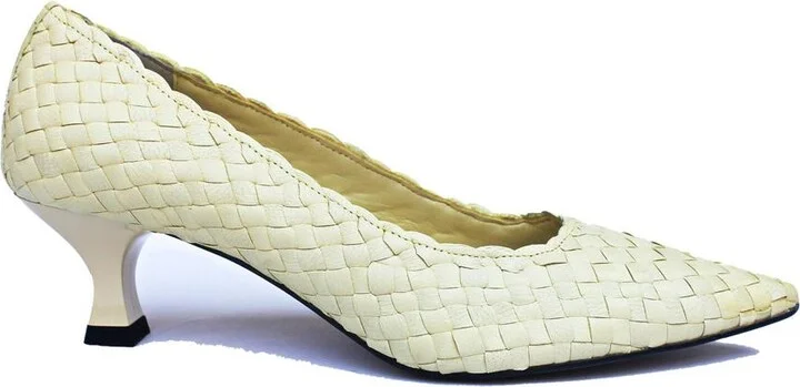 La Rose Carol Wooden Pumps
