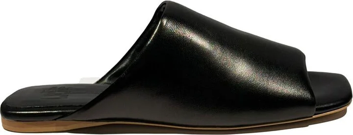 La Rose Sabot Nappa Black