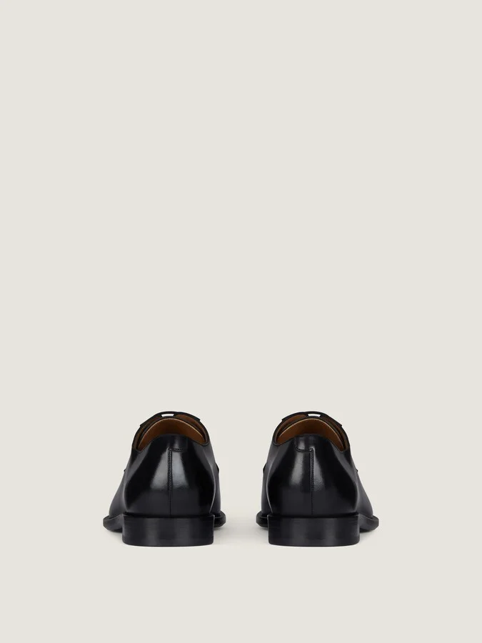 Label derbies in leather - Image 5