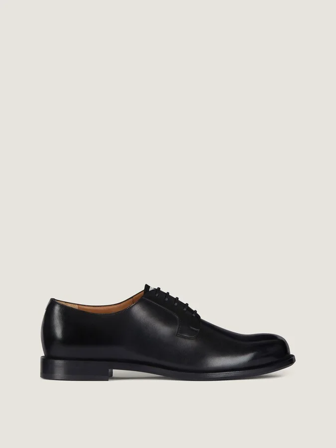Label derbies in leather
