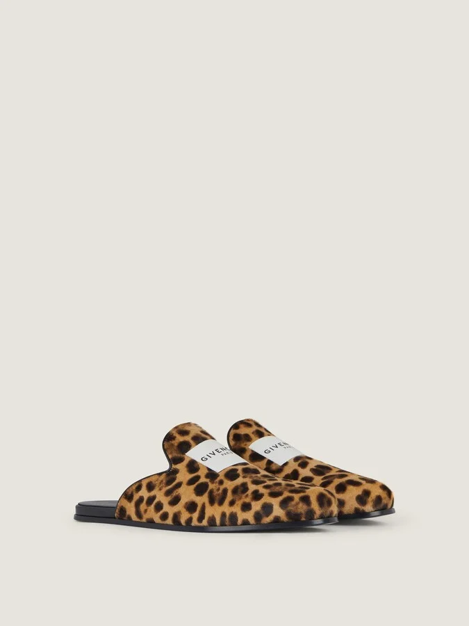 Label flat mules in leather with leopard print - Image 2