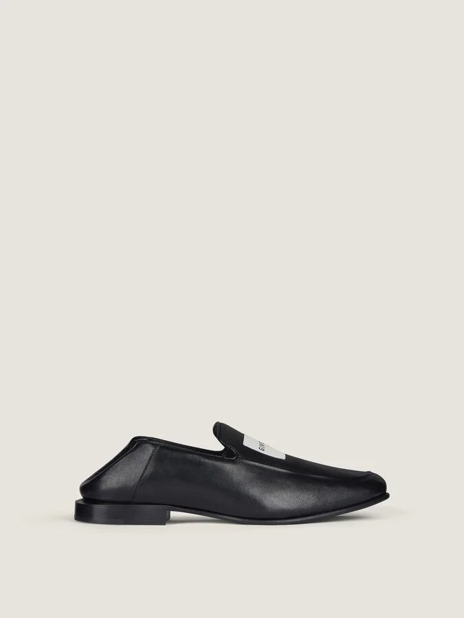 Label loafers in leather