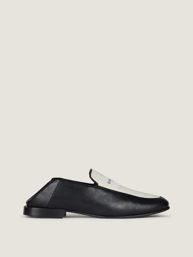 Label loafers in shiny leather and canvas