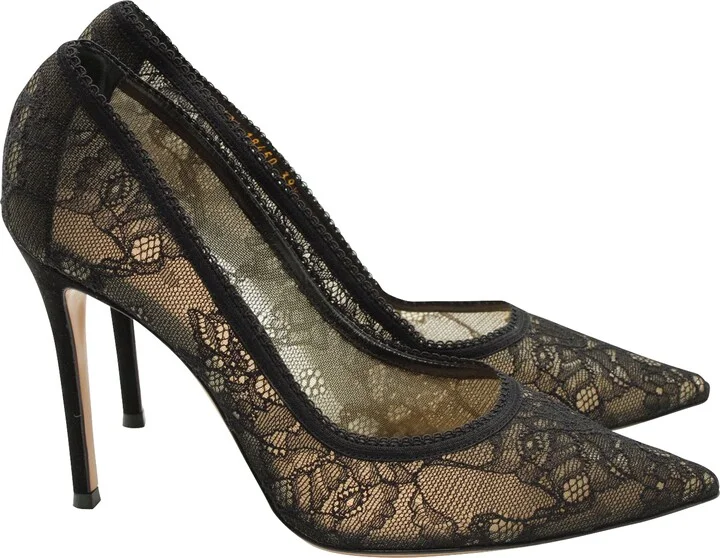 Lace Pointed Toe Pumps in Black Polyester