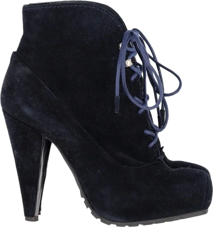 Lace-Up Boots in Navy Blue Suede