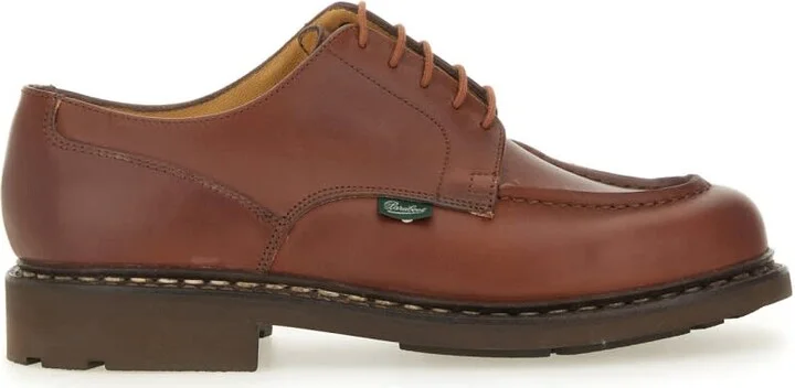 Lace-up chambord