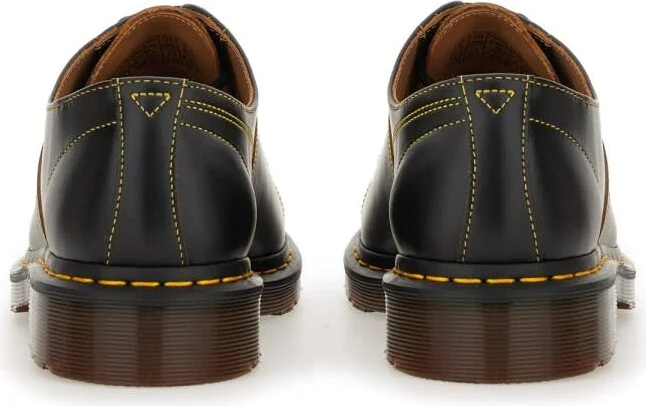 Lace-up church - Image 3