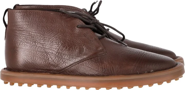 Lace-Up Desert Boots in Brown Leather