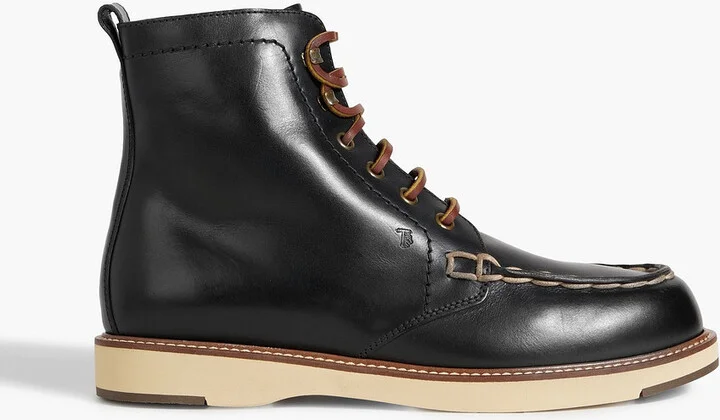 Lace-up leather ankle boots