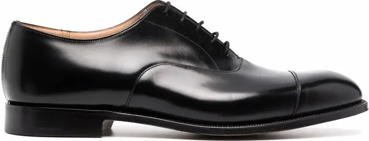 lace-up Oxford shoes